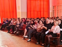 Весна на Заполярной улице