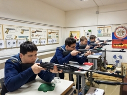 В рамках учебных сборов группа 21-СВ проходила тактическую, огневую и строевую подготовку.