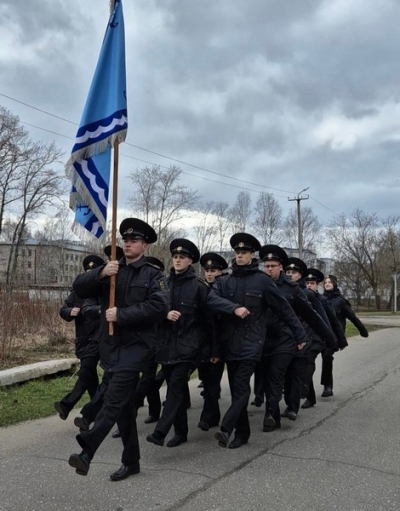 Курсанты готовятся к Параду Победы.