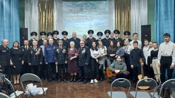 Курсанты побывали на торжественном вечере «Прыжок «Дельфина»